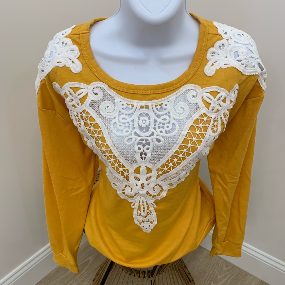 NWT mustard gold yellow boho lace lightweight sweatshirt long sleeve shirt